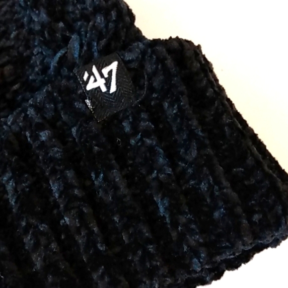 NFL PITTSBURGH STEELERS WOMEN'S BLACK COLD WEATHER HAT POMPOM BEANIE SZ OS NWOT - Picture 4 of 7